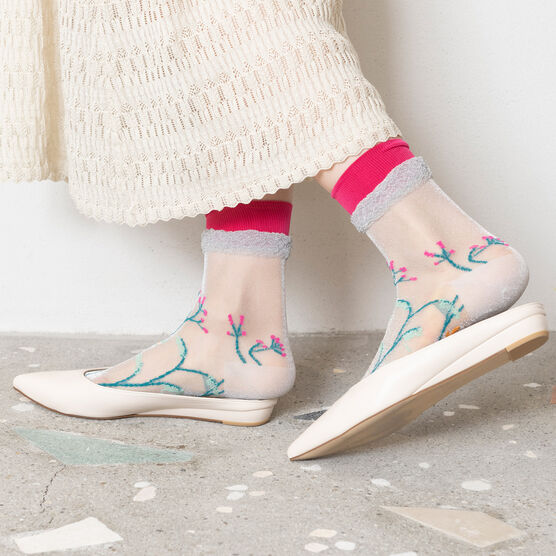 Embroidered flower semi-sheer white socks